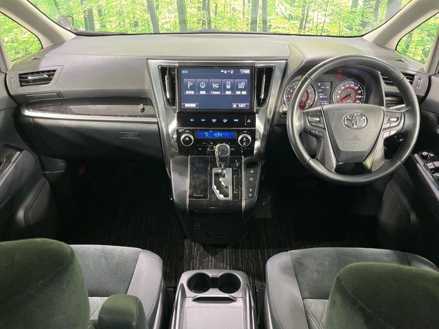 TOYOTA VELLFIRE 2018 Image 31