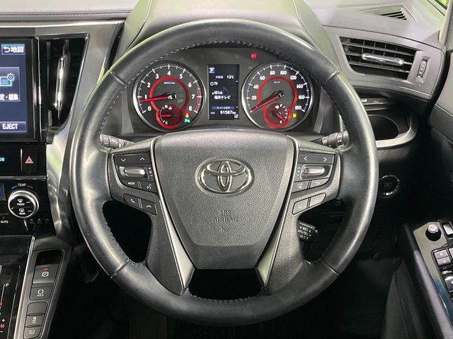 TOYOTA VELLFIRE 2018 Image 31
