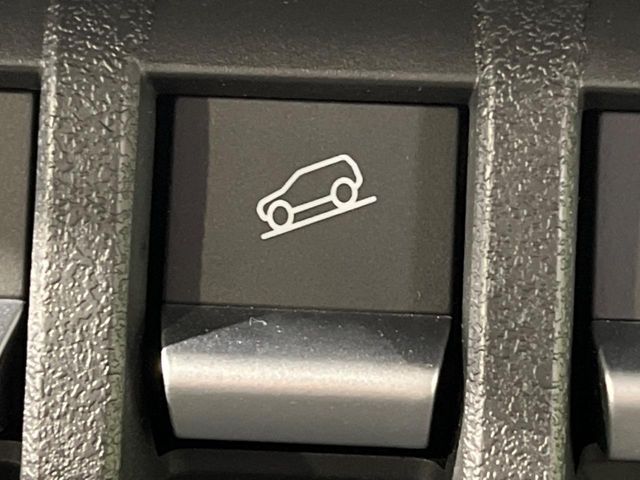 SUZUKI JIMNY NOMADE 2025 Image 31