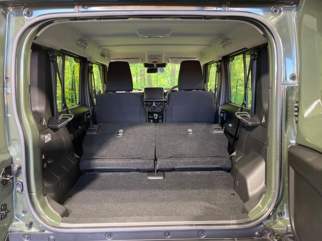 SUZUKI JIMNY NOMADE 2025 Image 31