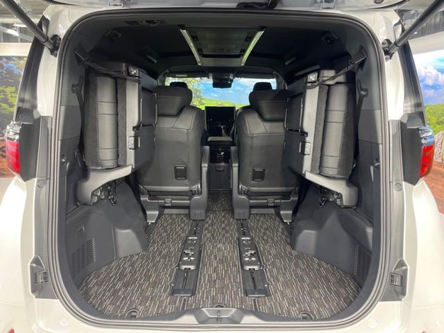 TOYOTA ALPHARD 2025 Image 31