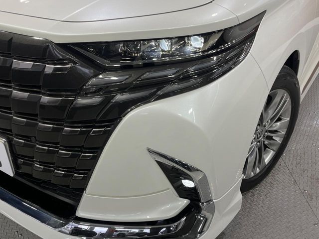 TOYOTA ALPHARD 2025 Image 31