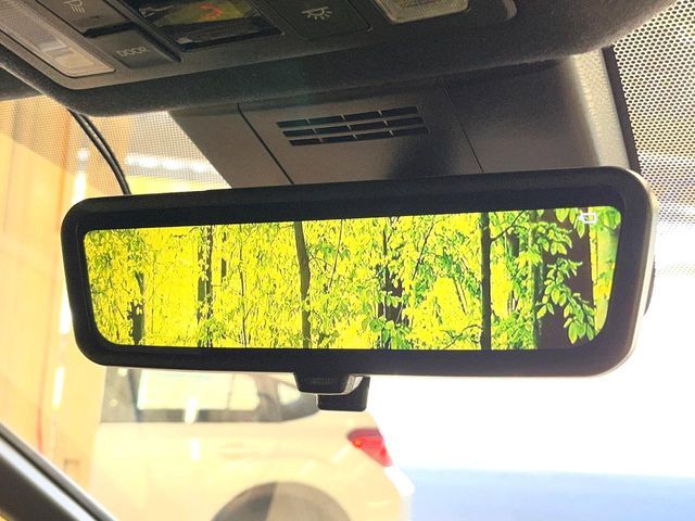 TOYOTA VOXY 2022 Image 31