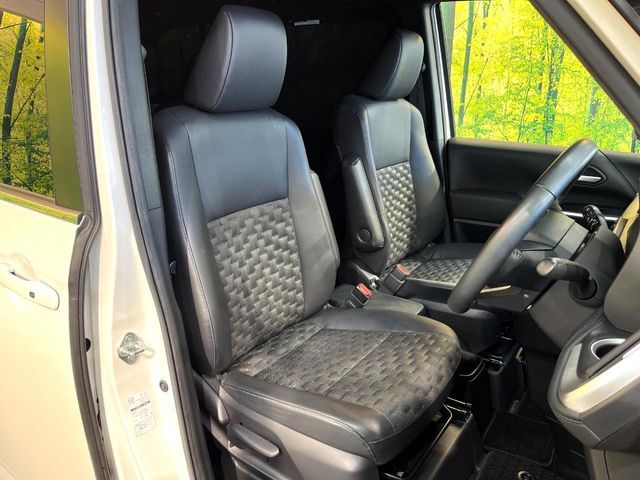 TOYOTA VOXY 2022 Image 31