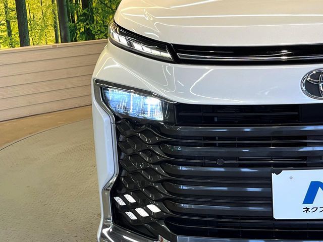 TOYOTA VOXY 2022 Image 31