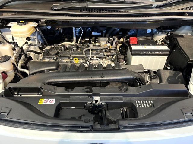 TOYOTA VOXY 2022 Image 31