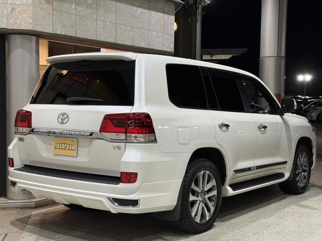 TOYOTA LANDCRUISER WAGON 2017 Image 31