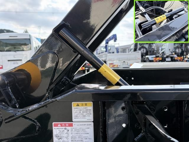 MITSUBISHI CANTER 2025 Image 31