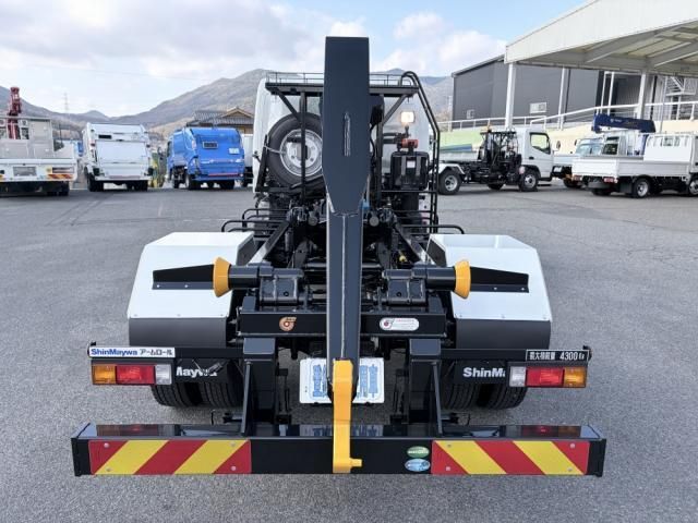 MITSUBISHI CANTER 2025 Image 31