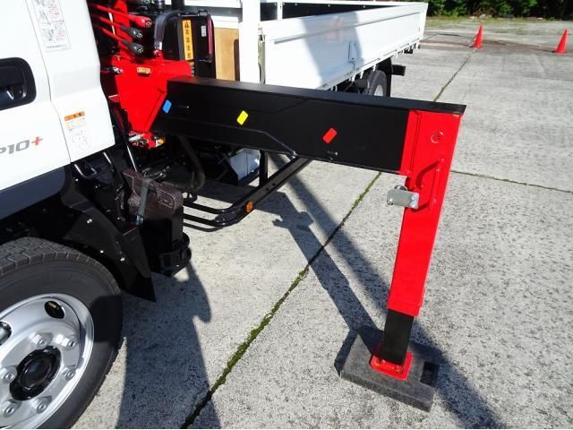 MITSUBISHI CANTER 2025 Image 31