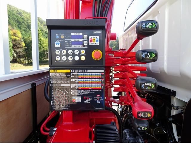 MITSUBISHI CANTER 2025 Image 31