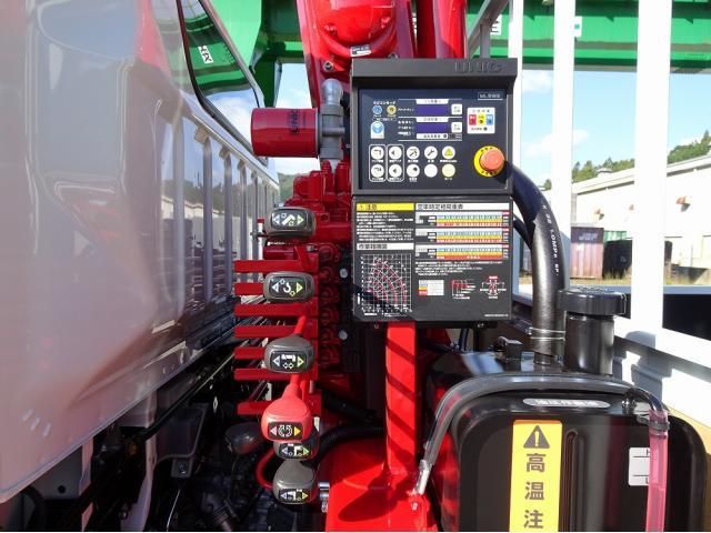 MITSUBISHI CANTER 2025 Image 31