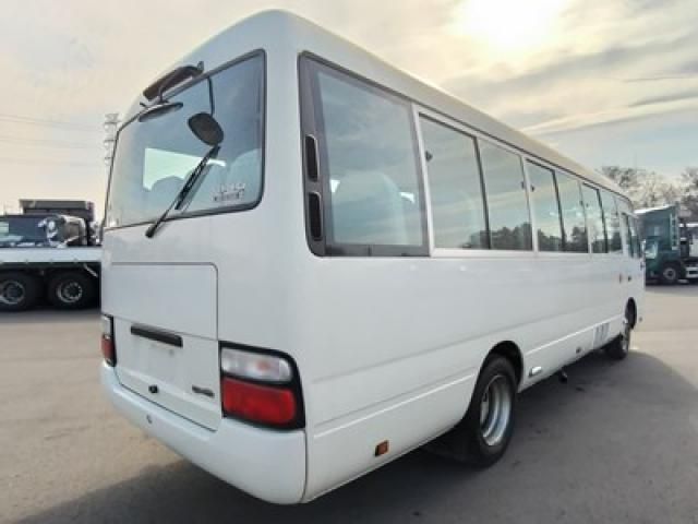 HINO LIESSE 2015 Image 31