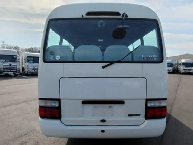 HINO LIESSE 2015 Image 31