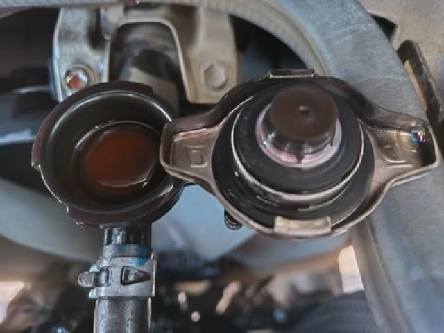 HINO LIESSE 2015 Image 31