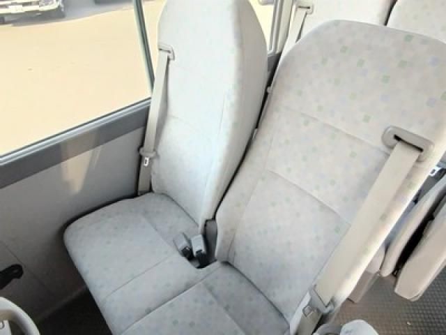 HINO LIESSE 2015 Image 31