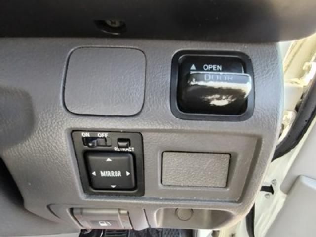 HINO LIESSE 2015 Image 31