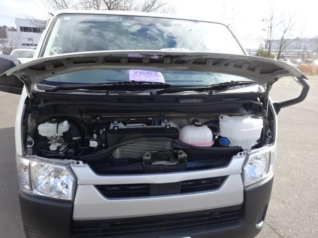 TOYOTA HIACE 2022 Image 31