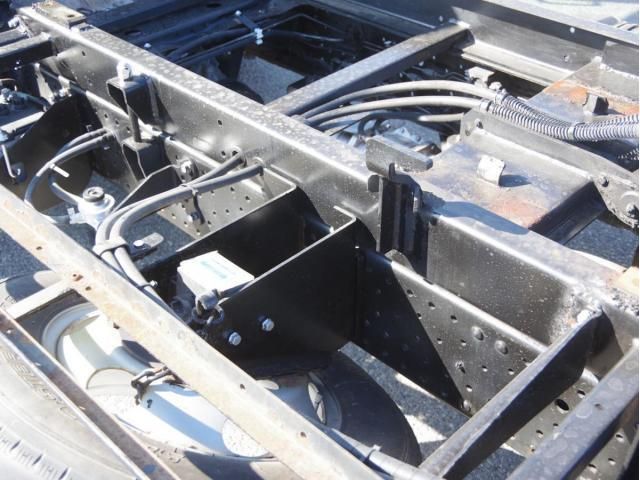 ISUZU ELF 2019 Image 31