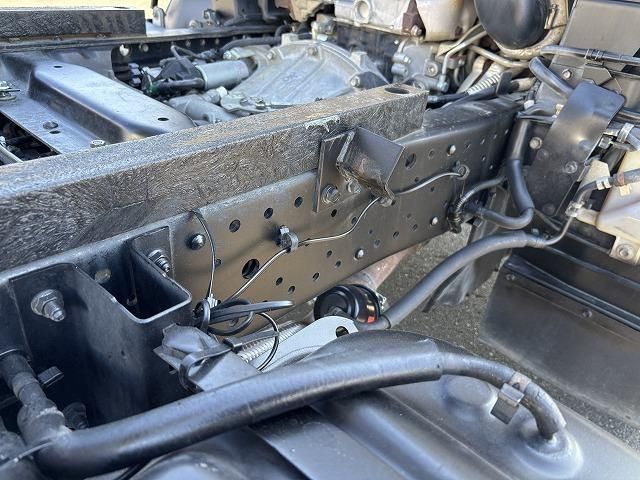 ISUZU ELF 2009 Image 31