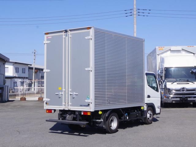 MITSUBISHI CANTER 2023 Image 31