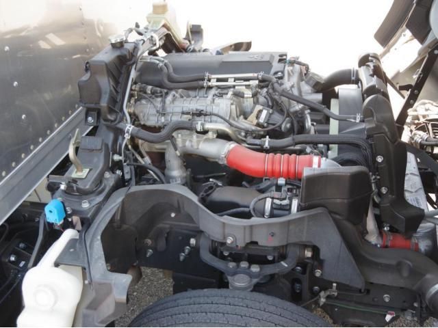 MITSUBISHI CANTER 2023 Image 31