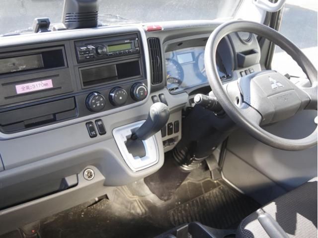 MITSUBISHI CANTER 2023 Image 31