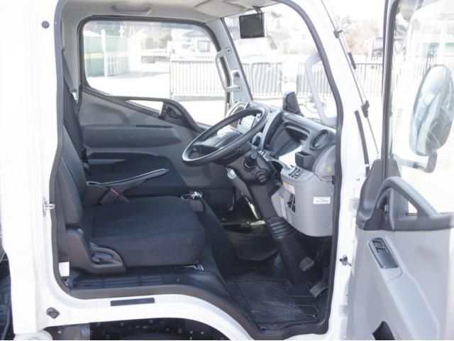 MITSUBISHI CANTER 2023 Image 31