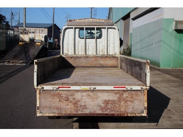 MITSUBISHI CANTER 2017 Image 31