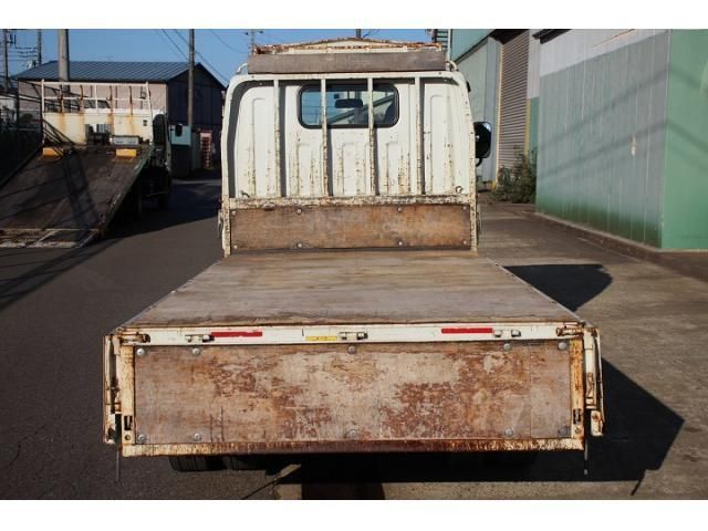 MITSUBISHI CANTER 2017 Image 31