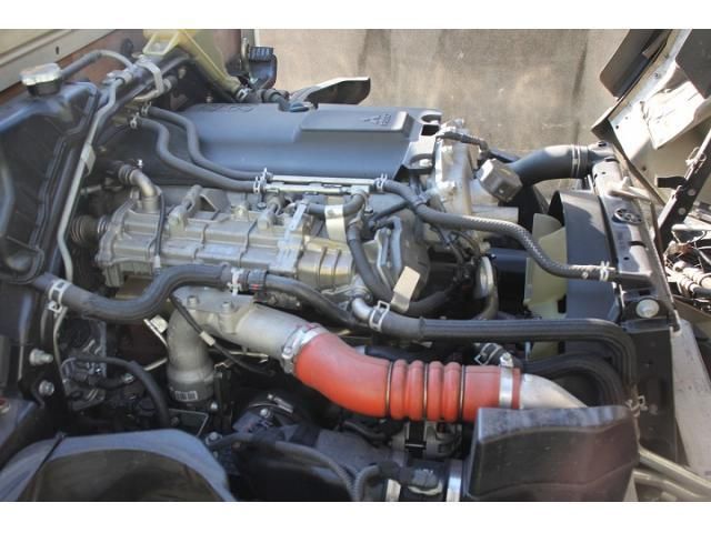 MITSUBISHI CANTER 2017 Image 31