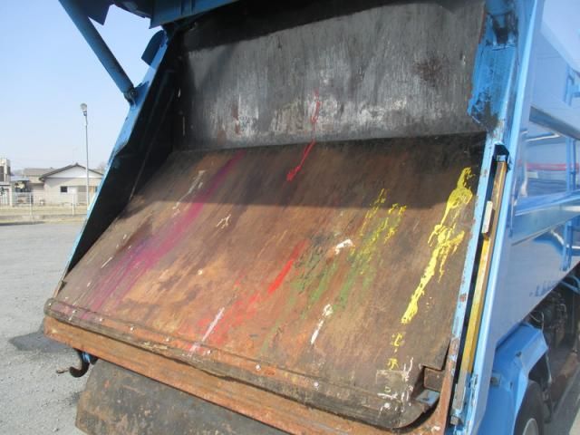 ISUZU FORWARD 2004 Image 31