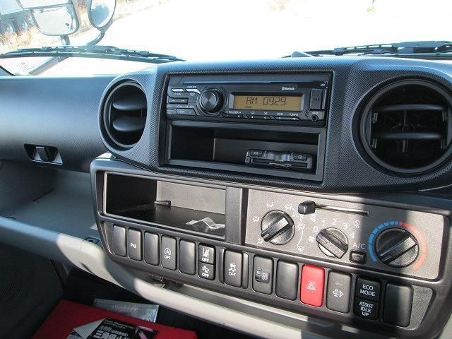 HINO DUTRO 2024 Image 31