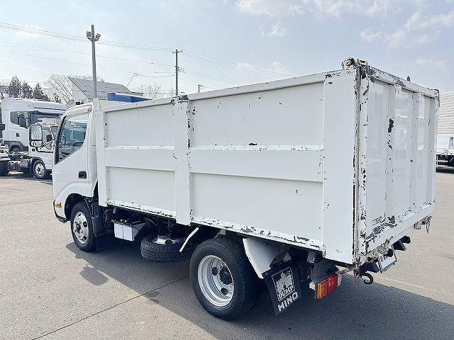 HINO DUTRO 2017 Image 31