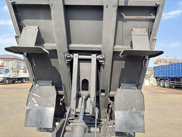 HINO DUTRO 2017 Image 31