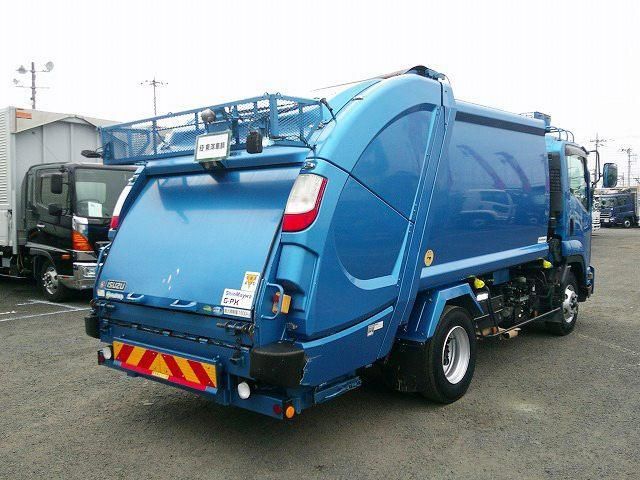 ISUZU FORWARD 2018 Image 31