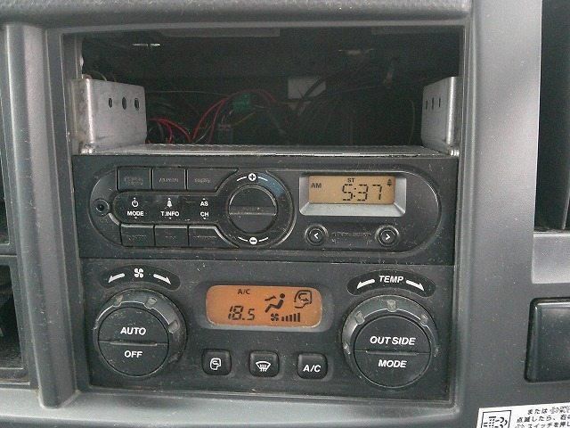 ISUZU FORWARD 2018 Image 31