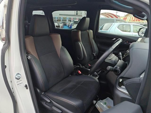 TOYOTA ALPHARD 2017 Image 31
