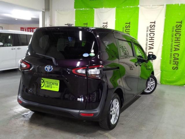 TOYOTA SIENTA HYBRID 2018 Image 31