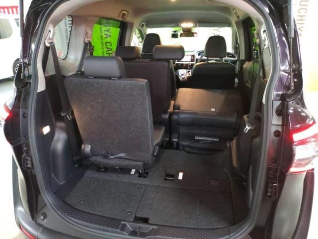 TOYOTA SIENTA HYBRID 2018 Image 31