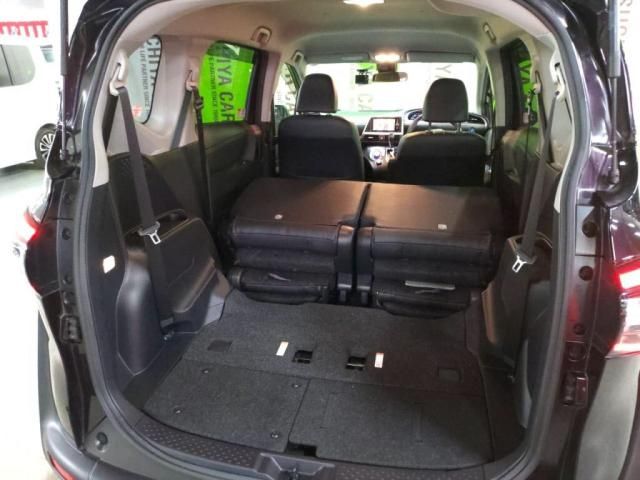 TOYOTA SIENTA HYBRID 2018 Image 31