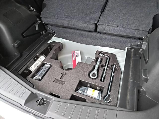 NISSAN NOTE 2017 Image 31