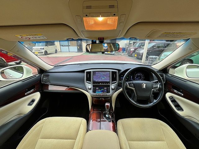 TOYOTA CROWN SEDAN HYBRID 2015 Image 31