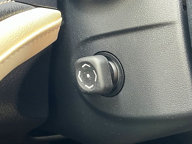 TOYOTA CROWN SEDAN HYBRID 2015 Image 31