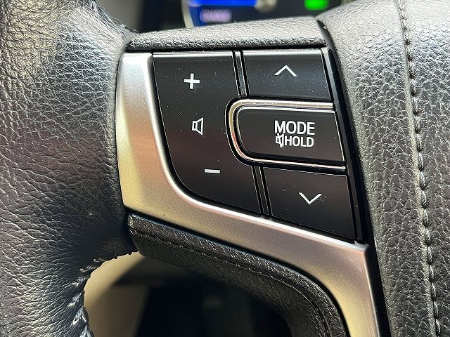 TOYOTA CROWN SEDAN HYBRID 2015 Image 31