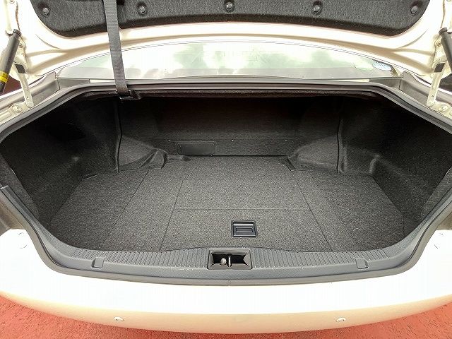 TOYOTA CROWN SEDAN HYBRID 2015 Image 31