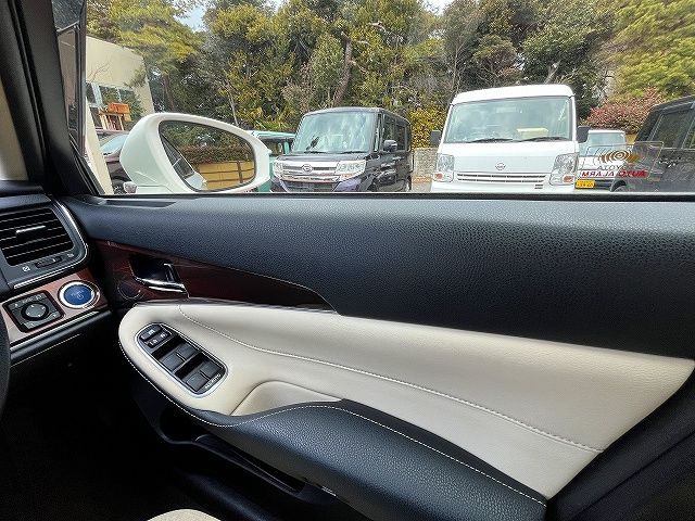 TOYOTA CROWN SEDAN HYBRID 2015 Image 31