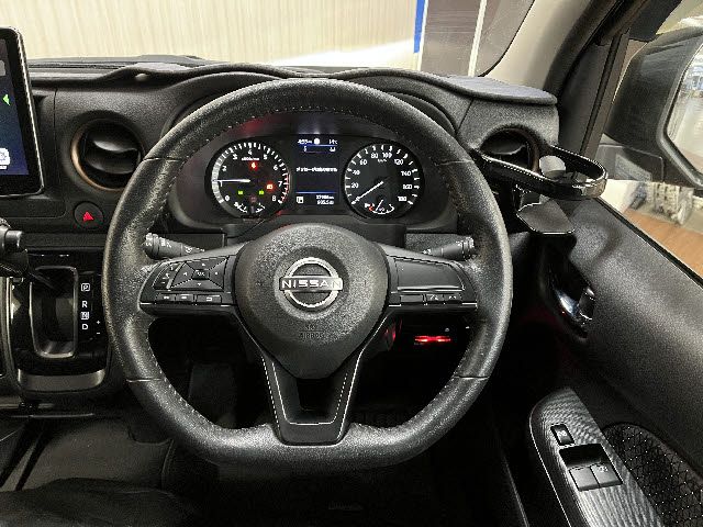 NISSAN CARAVAN VAN 2WD 2022 Image 31