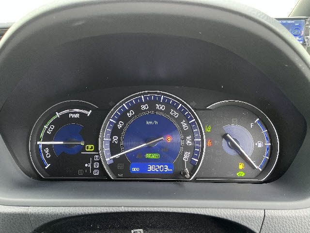 TOYOTA ESQUIRE HYBRID 2019 Image 31