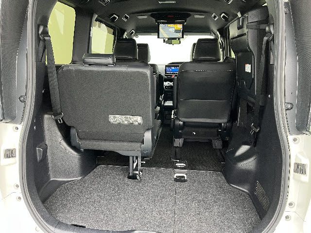 TOYOTA ESQUIRE HYBRID 2019 Image 31